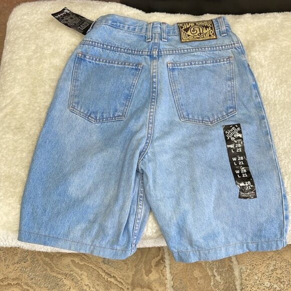 5ive Jungle & Co Women's Jean Shorts (5) - Picture 5 of 10
